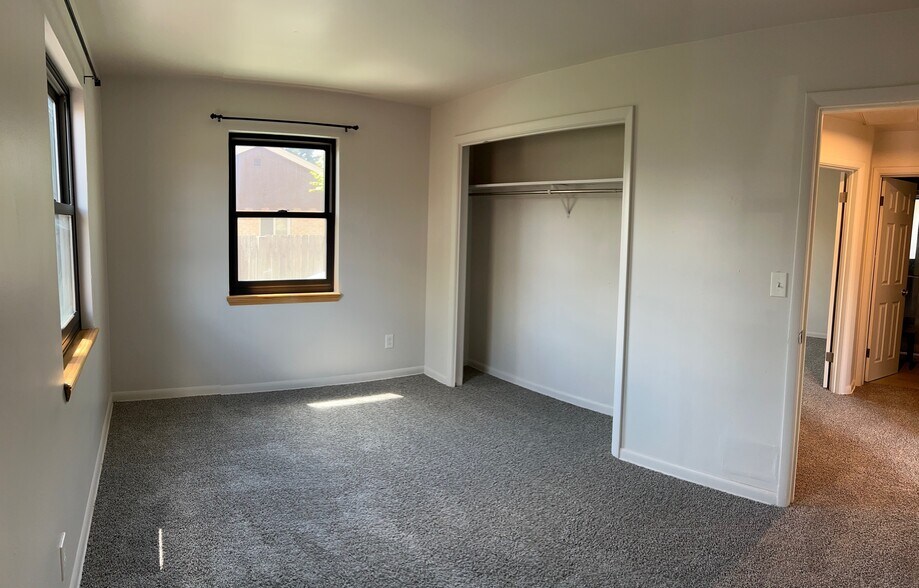 Building Photo - 1295 Vance St