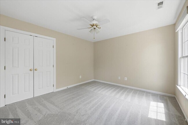 Building Photo - 104 Bramble Ct