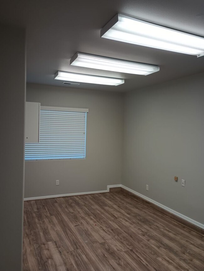 Building Photo - 4006 W 150 N