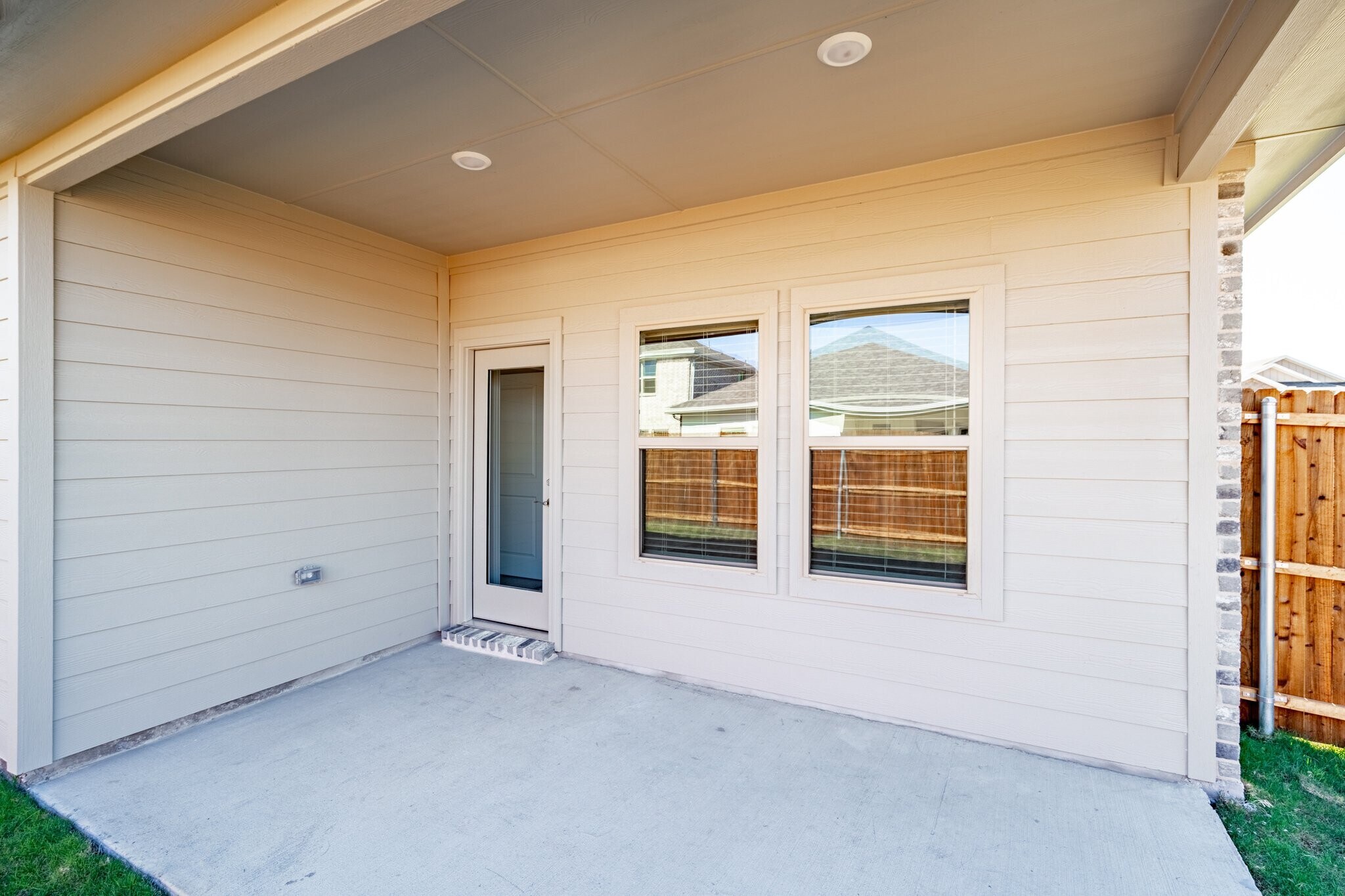 Building Photo - 3300 Sedge Grass Dr