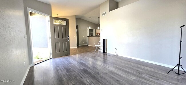 Building Photo - 5620 S 42nd St