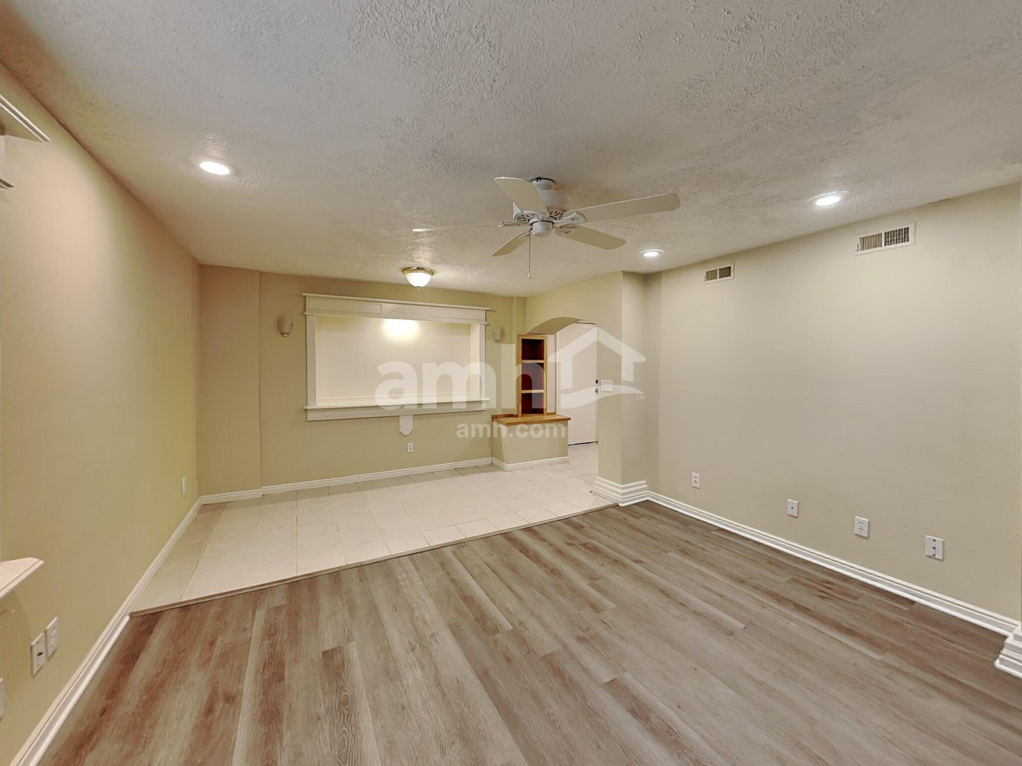 Building Photo - 1716 S 2900 E St