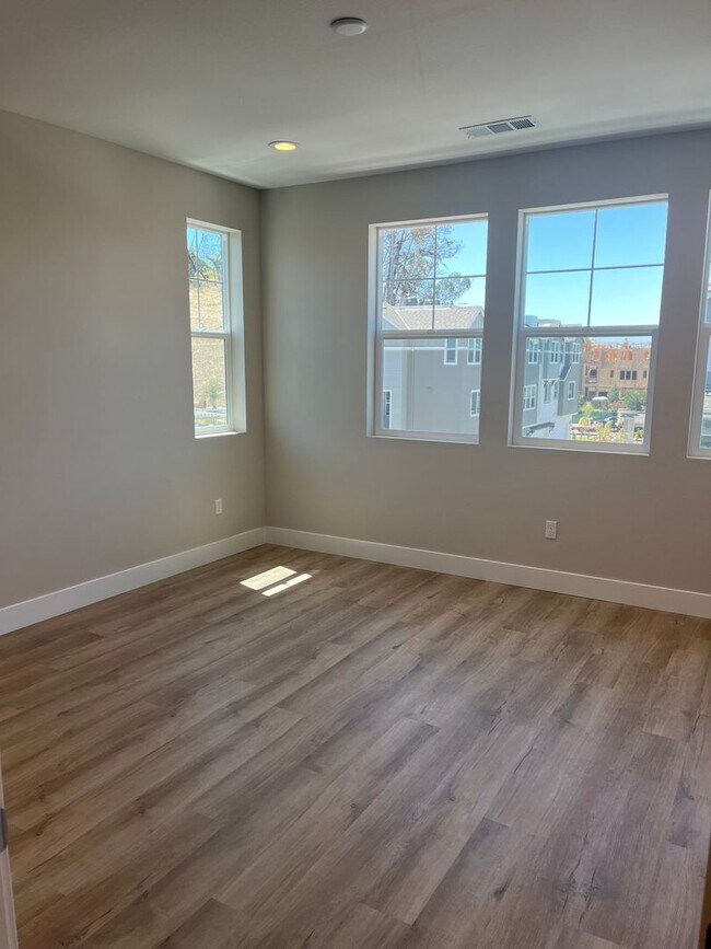 Building Photo - Beautiful New Construction Fountain Grove ...