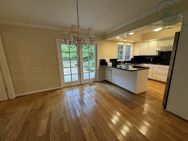 Building Photo - Immaculate Two Bedroom Home in the Heart of Carmel-by-the-Sea's "Golden Rectangle"