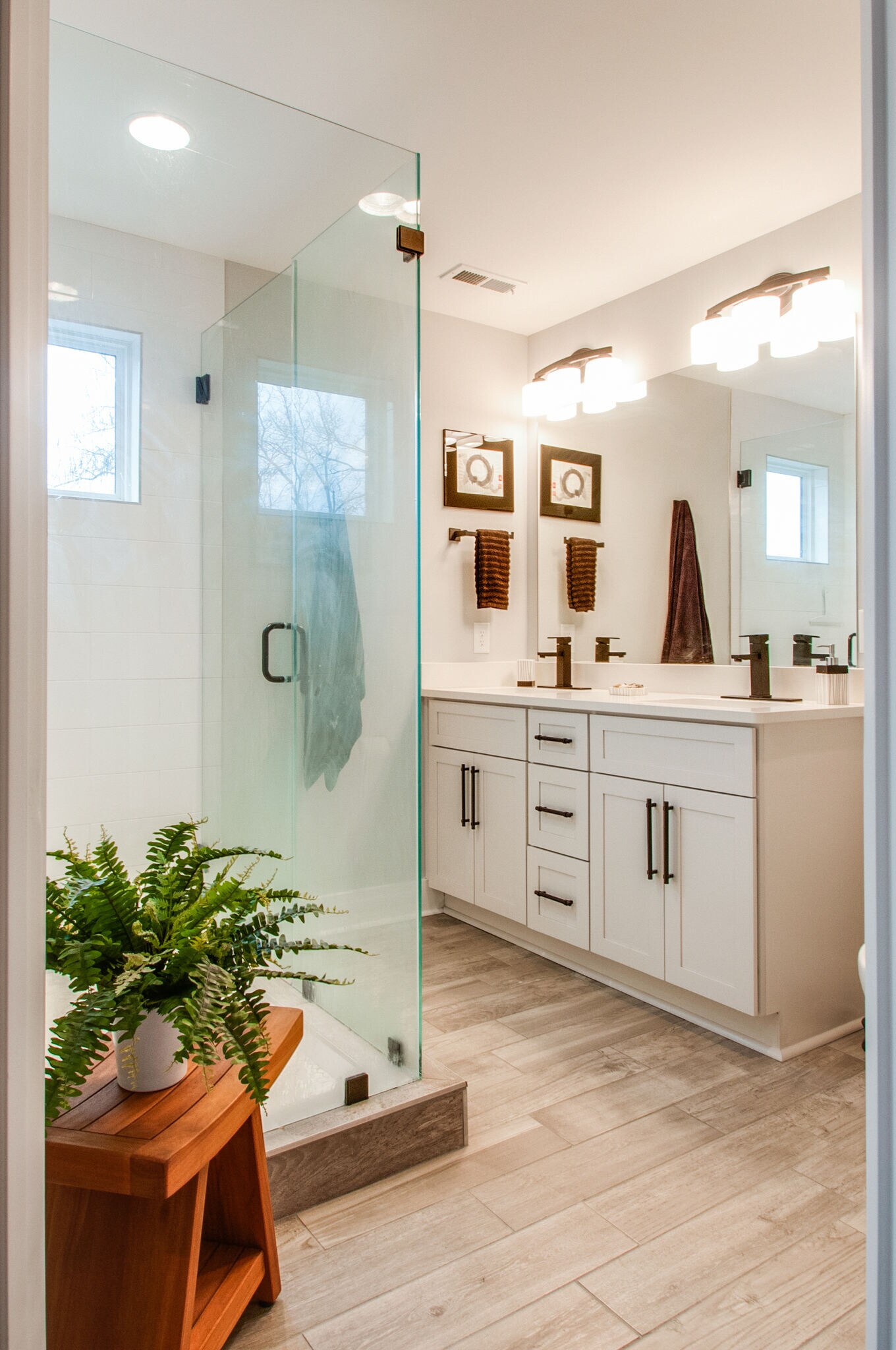 Building Photo - 2910 Davis Ave