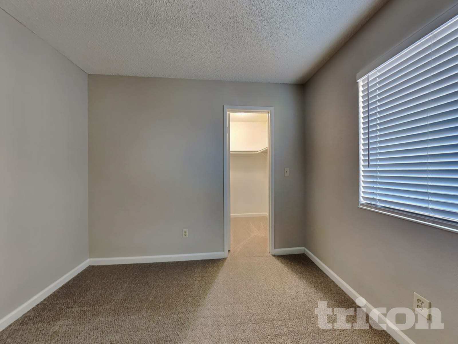 Building Photo - 748 La Cruz Ln