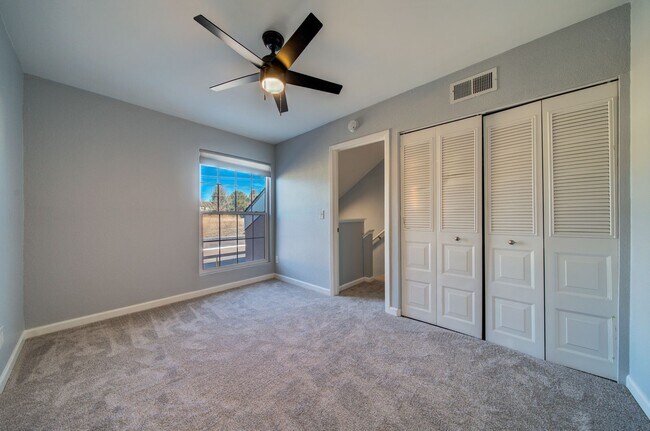 Building Photo - 3525 Rebecca Ln