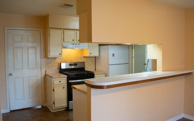 Building Photo - 4826 Redfish Reef Dr