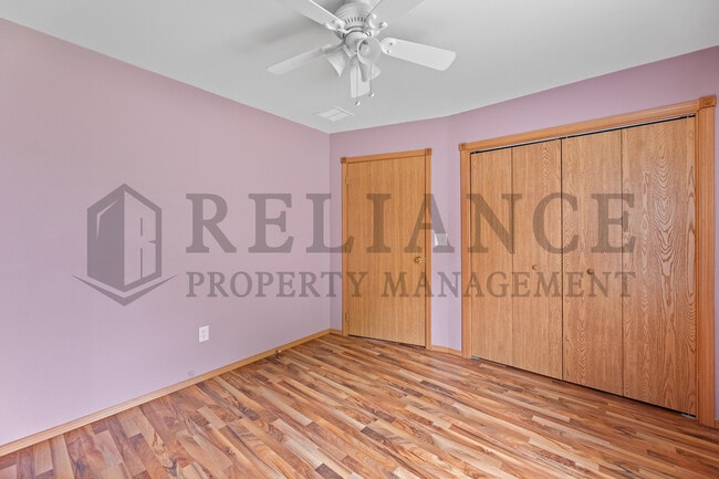 Building Photo - 3390 N Jackson Ct