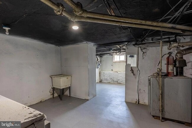 Building Photo - 6519 Dorel St