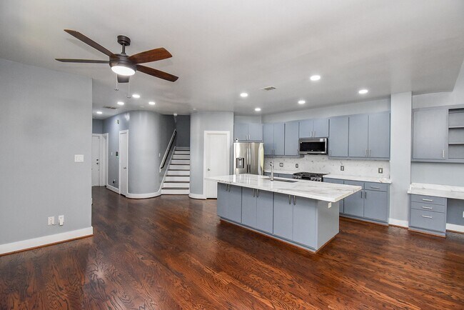 Building Photo - 3720 Link Valley Dr.