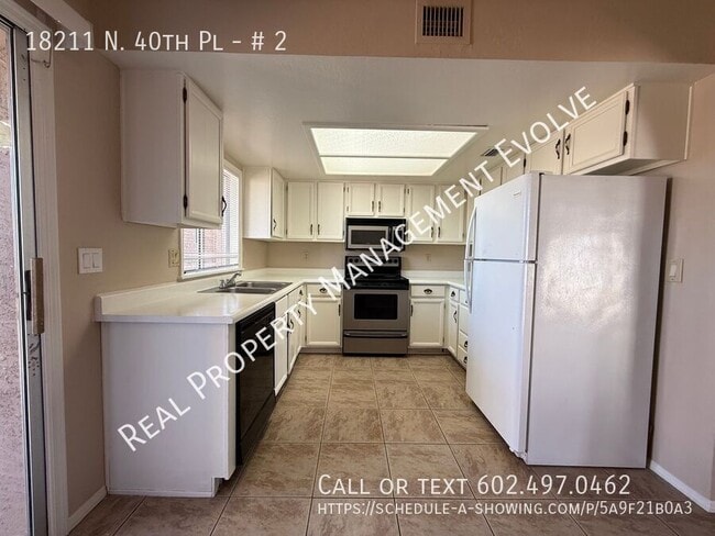 Building Photo - 18211 N 40th Pl