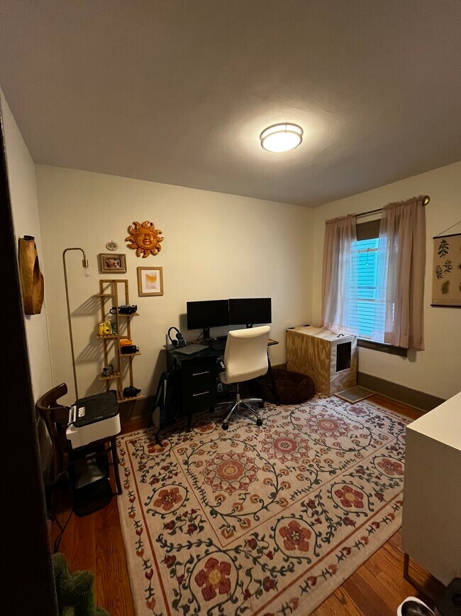 Building Photo - 432 Tennyson Ave