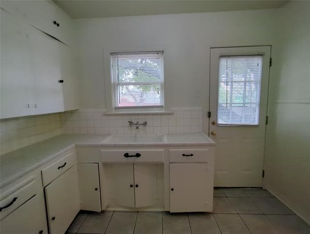 Building Photo - 5457 Longview St
