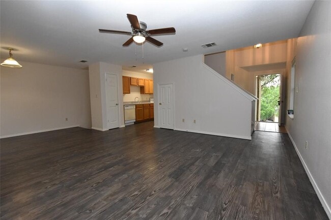 Building Photo - 921 Sagewood Trail