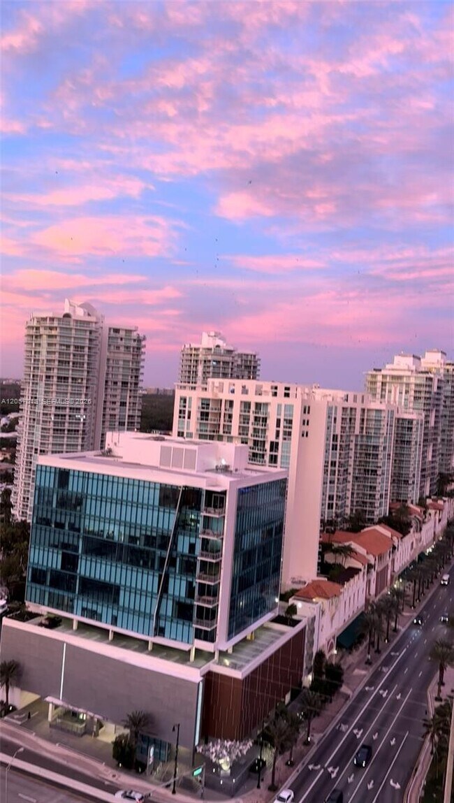 Building Photo - 16699 Collins Ave