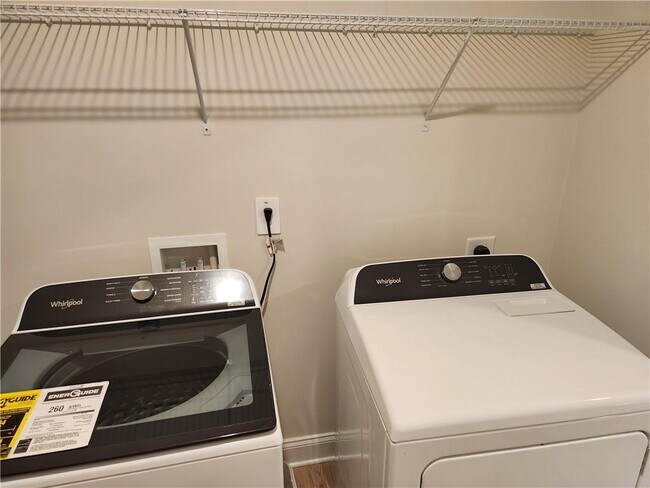 Building Photo - 1398 High Fls Ln