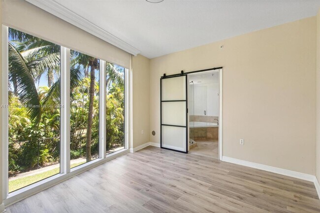 Building Photo - 1745 E Hallandale Beach Blvd