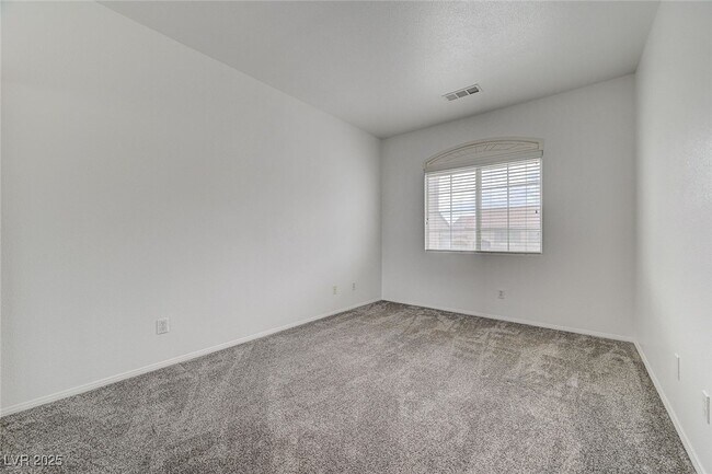 Building Photo - 6012 Prospector Trail