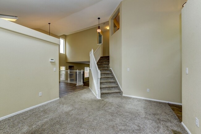 Building Photo - Beautifully Updated 3-Bed Home in Arapahoe...