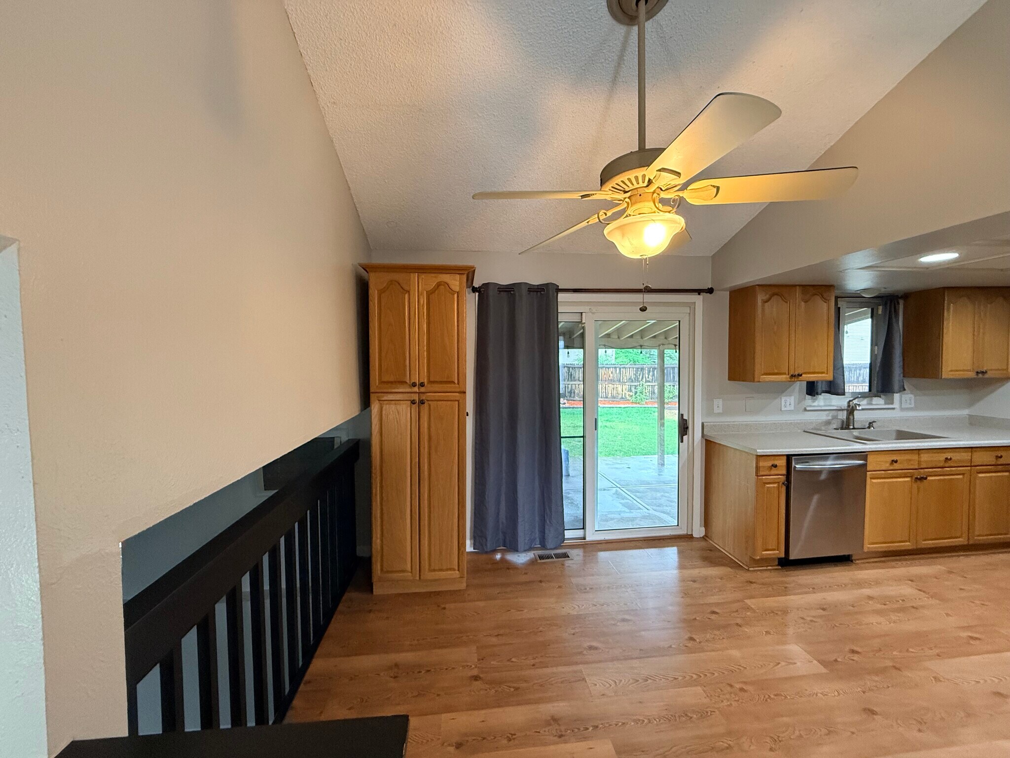 Kitchen-Dining area - 5879 S Oak St