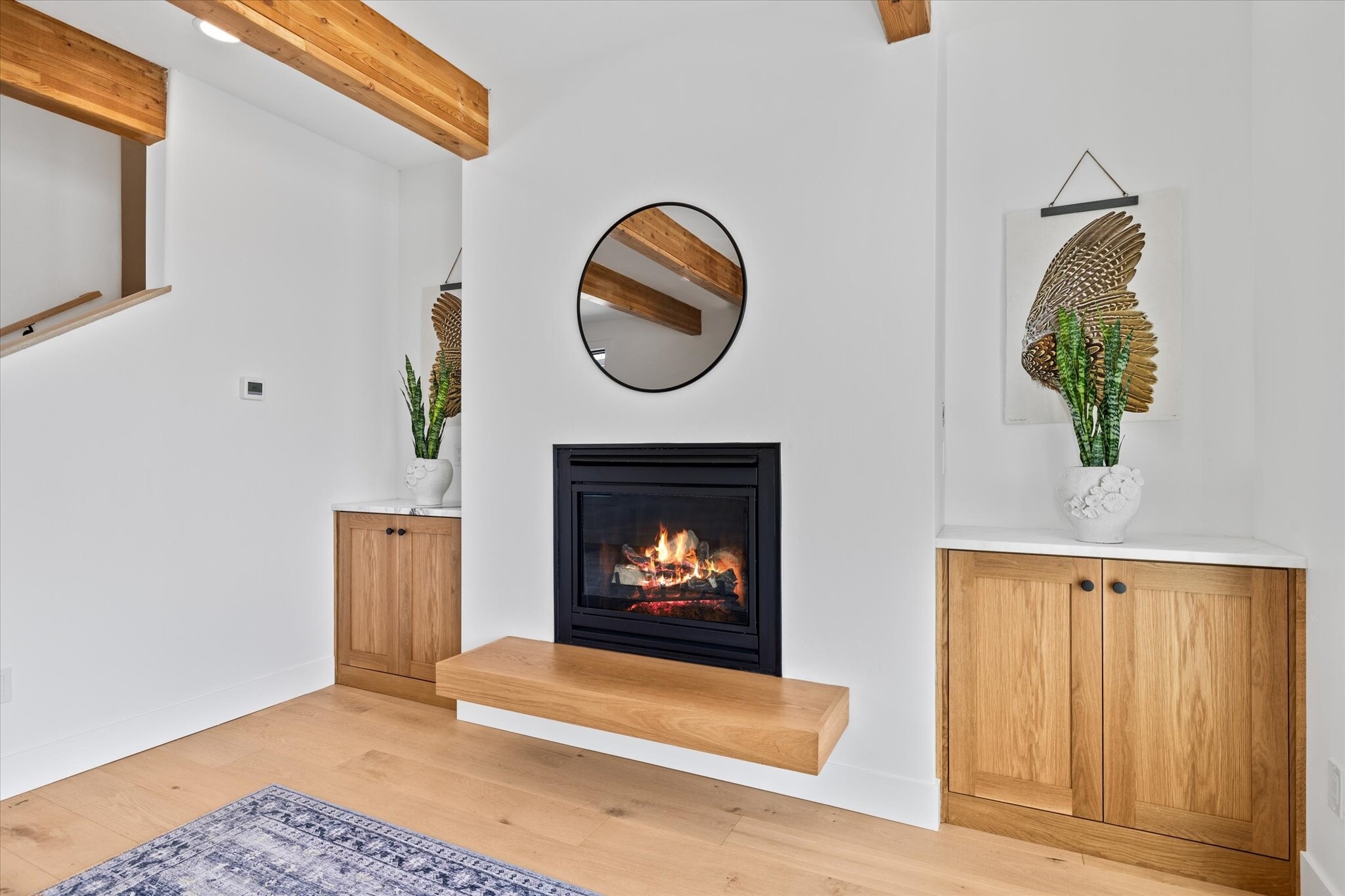 Building Photo - 614 N Avenue H Ave