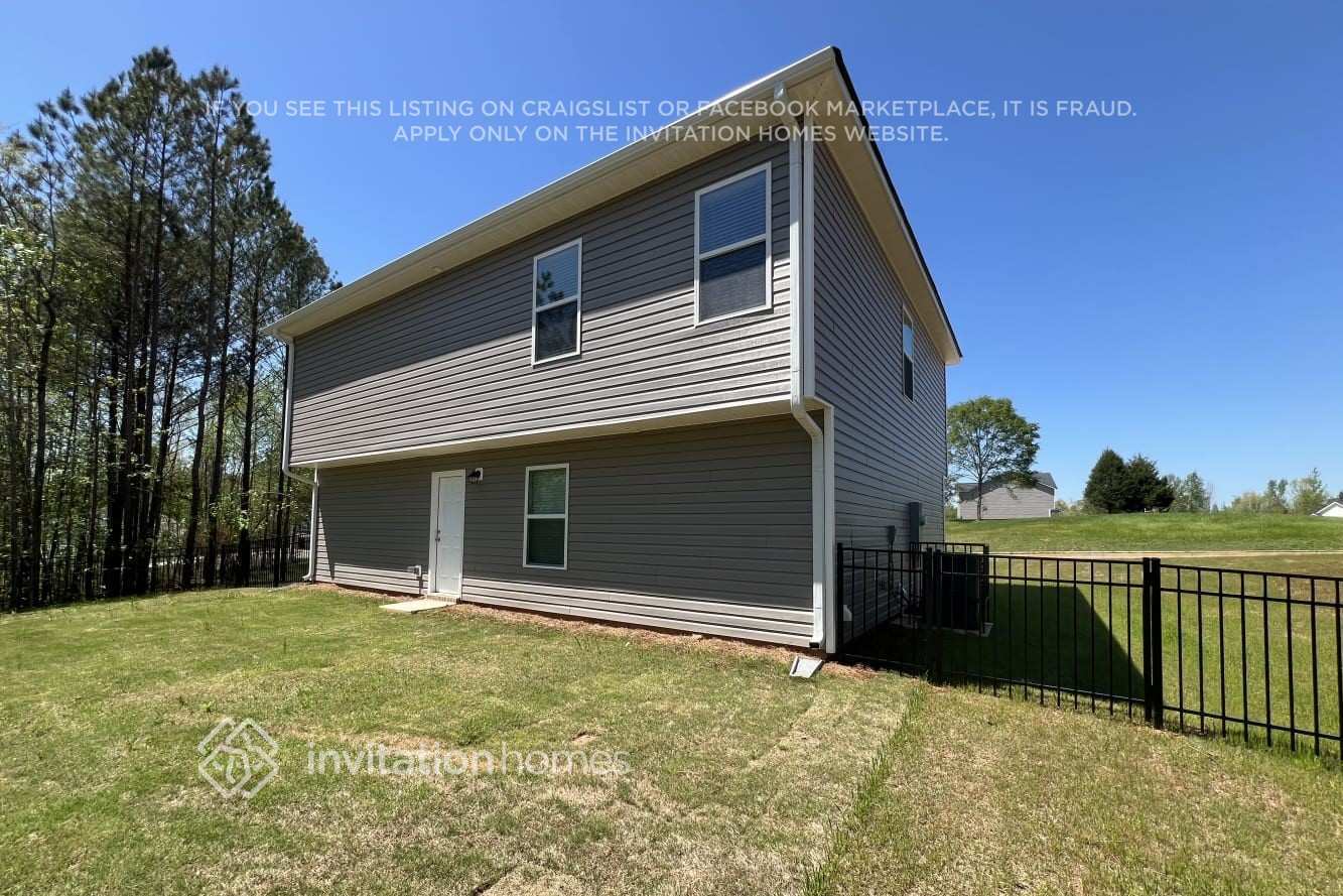 Building Photo - 615 Bartram Ct