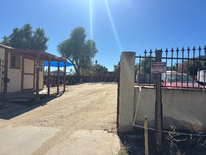 Building Photo - 21355 Webster Ave