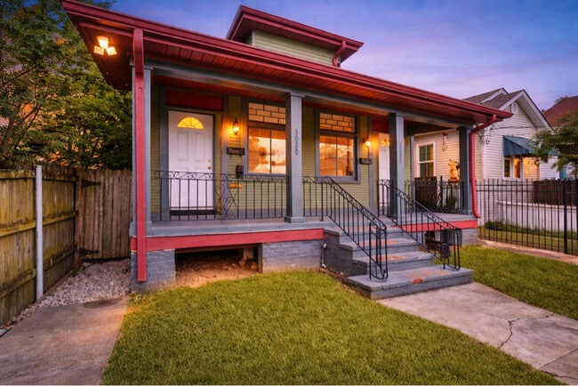 Building Photo - 3020 General Taylor St