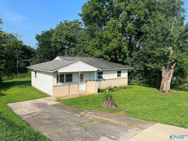 Building Photo - 197 Wilkenson Dr NE