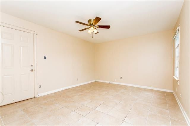 Building Photo - 437 Robinson Ave