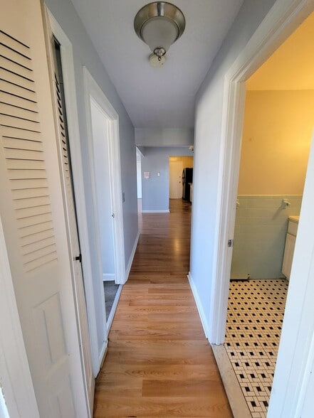 Building Photo - 300 Smithfield Rd