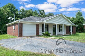 Building Photo - 3020 Barlett Dr