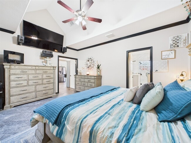 Building Photo - 203 Las Brisas St