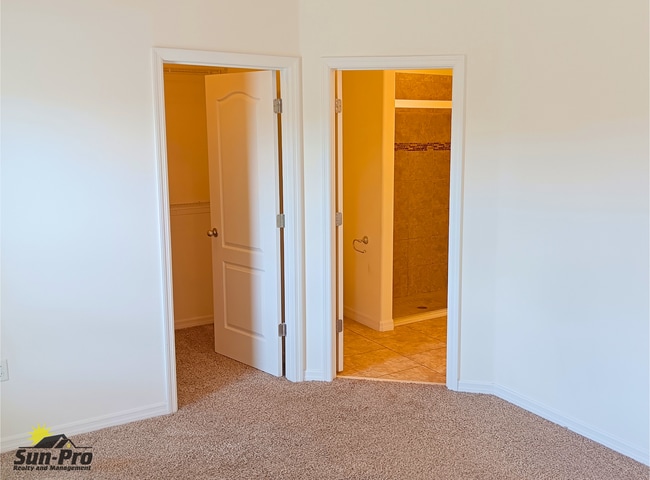 Building Photo - 5346 Peach Blossom Blvd