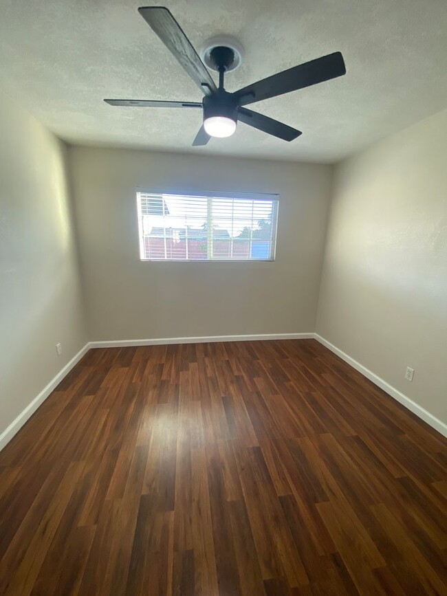 Building Photo - Beautiful Buena Park 4 Bedroom w/ AC For R...