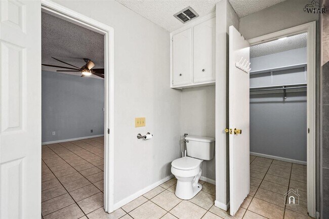 Building Photo - 4514 Lisa Ln