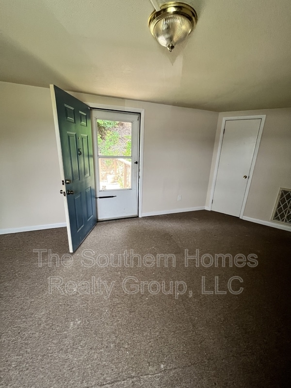 Building Photo - 2439 US-411