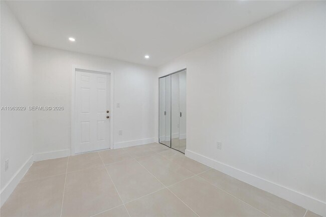 Building Photo - 1065 NW 50th St