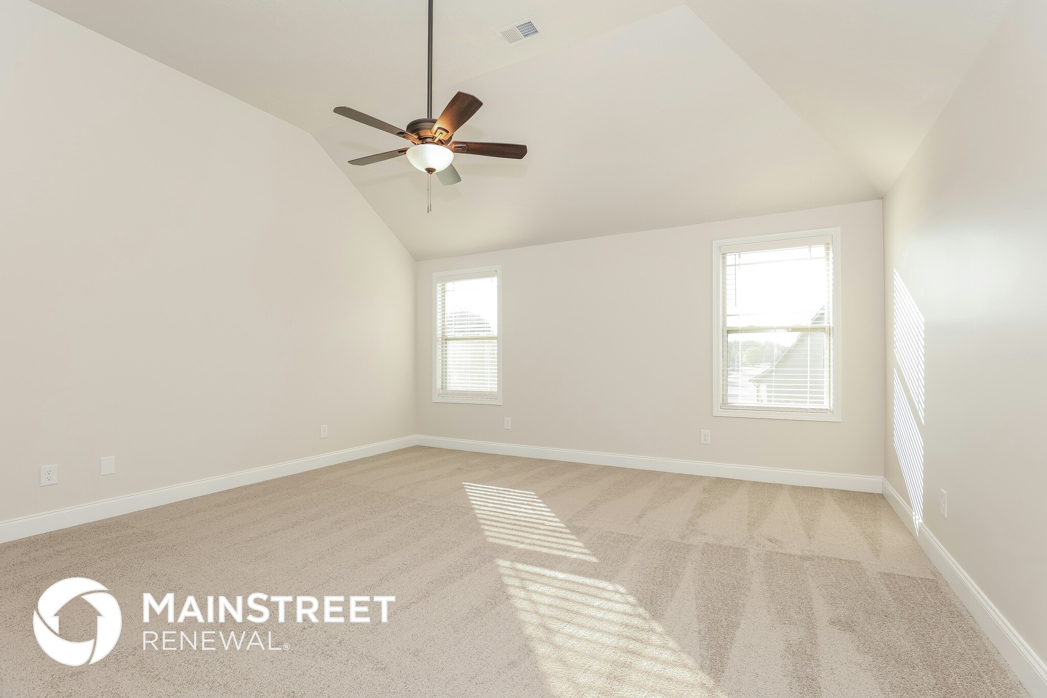 Building Photo - 2230 Pathfinder Dr