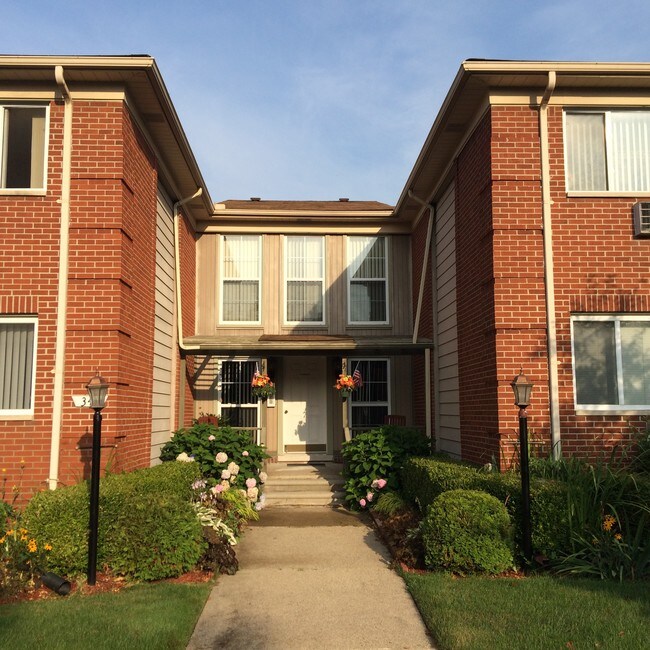 Building Photo - Kaye