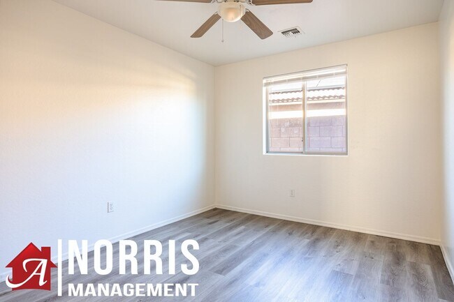 Building Photo - Great Home in a Great Location