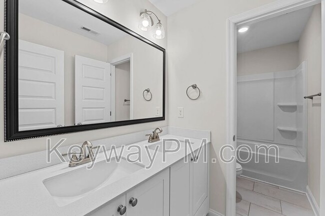 Building Photo - 331 Sumac Trail