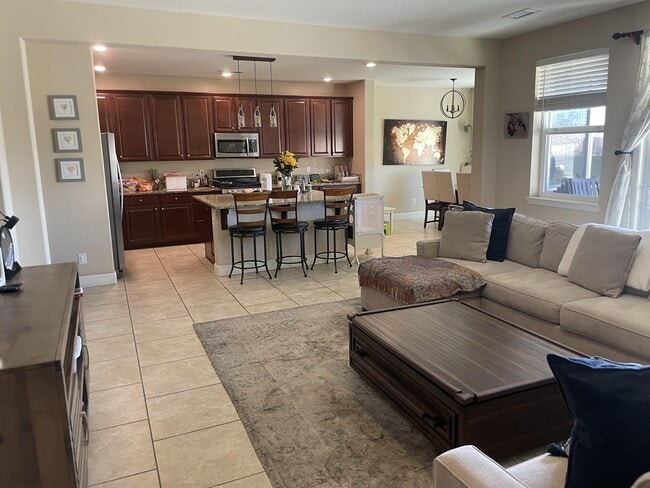 Building Photo - 10510 Rollins Dr