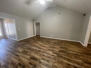 Building Photo - 110 Fox Haven Dr