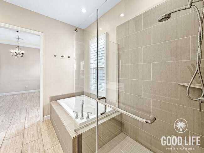 Building Photo - Stunning 3Bd/3.5Ba Home in Irvine w/Large Patio, Modern Design and 2 Master Suites!