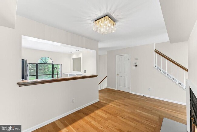 Building Photo - 3204 Stoneham Dr