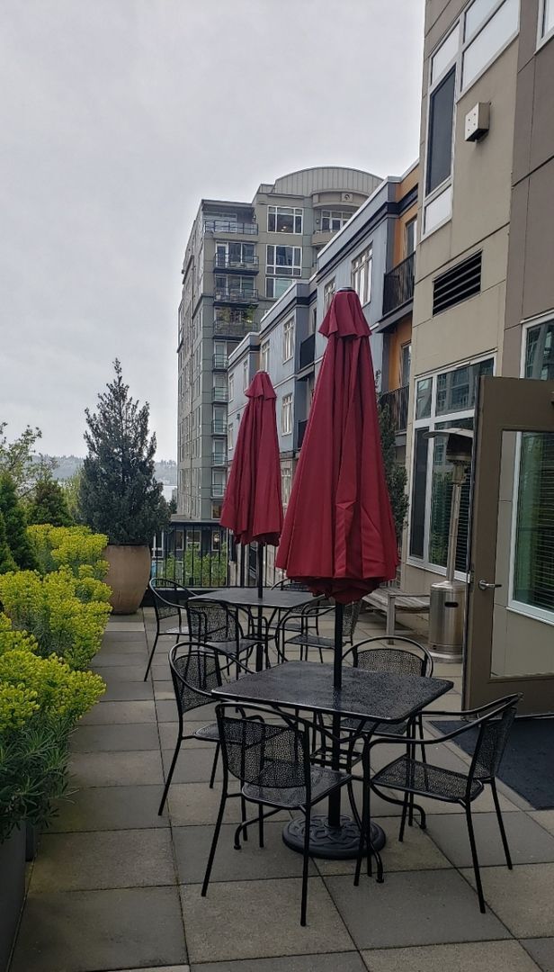 Building Photo - Ellington ~ Belltown Condo