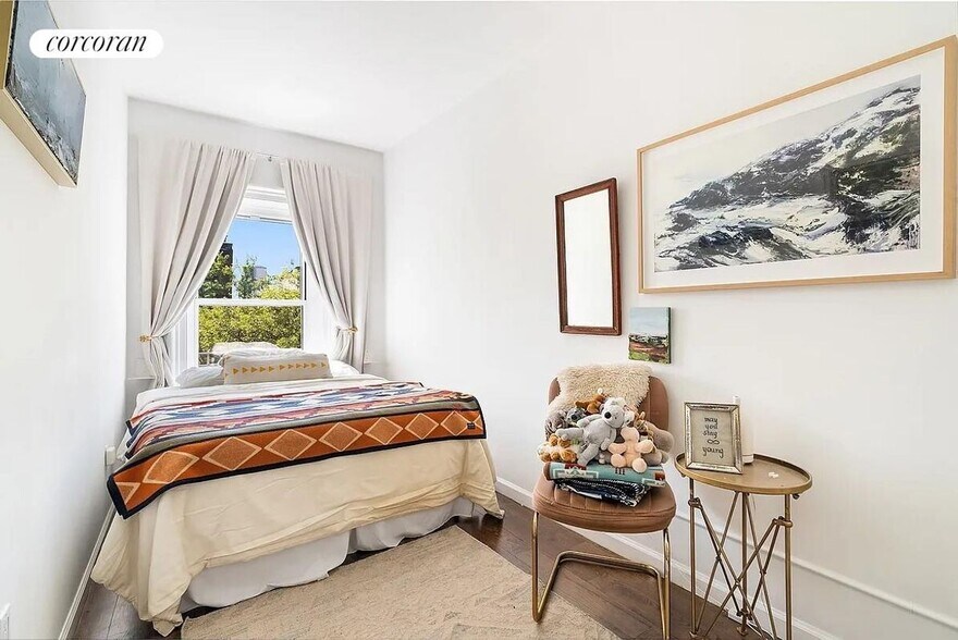 Building Photo - 275 Vanderbilt Ave