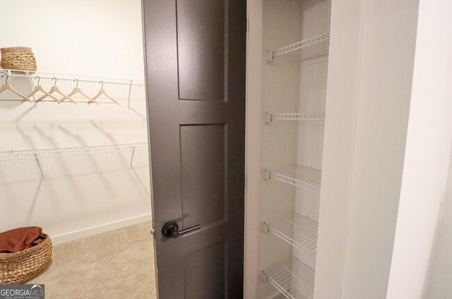 Building Photo - 305 Collins Industrial Way